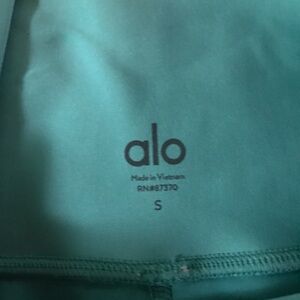 Alo Leggings